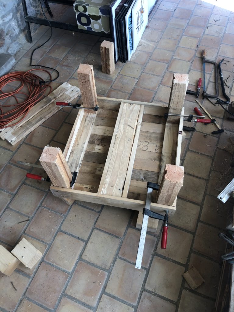 Fabrication d’ une table